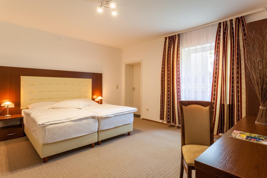 Landhotel Zur Linde Verden an der Aller Esterno foto